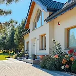 In * Nowa Wies Ostrodzka