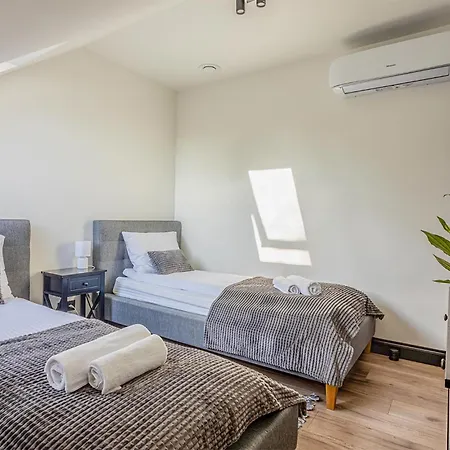 4 Bedroom Gorgeous Home In Nowa Wies Ostrodzka